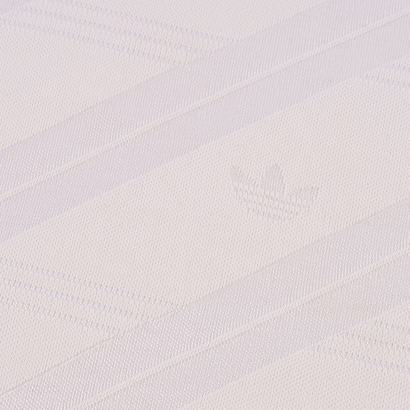 Tecido jacquard dupla face em sarja trevo
